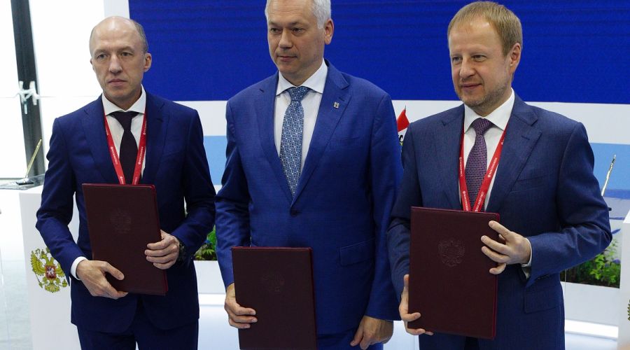 Олег Хорохордин, Андрей Травников, Виктор Томенко (слева направо)