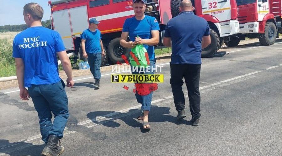 Жители Алтайского края объединяются для поддержки огнеборцев в Егорьевском районе