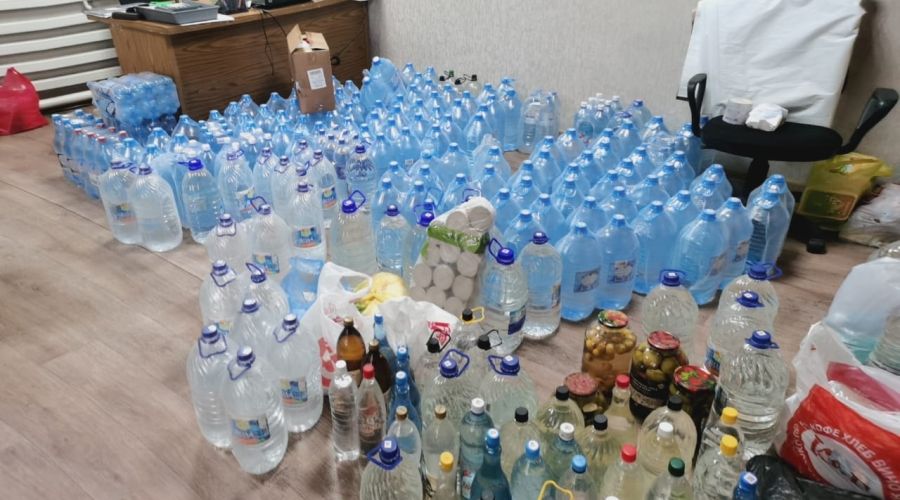 Активисты привезли пожарным в Егорьевский район еду и воду