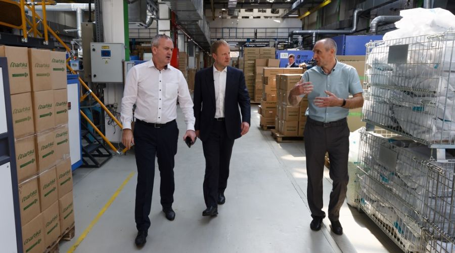 Виктор Томенко рассказал о реализации губернаторской программы переподготовки инженеров