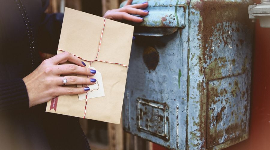 Почтальонов Республики Алтай попросили заняться «коммерцией» на фоне снижения зарплат