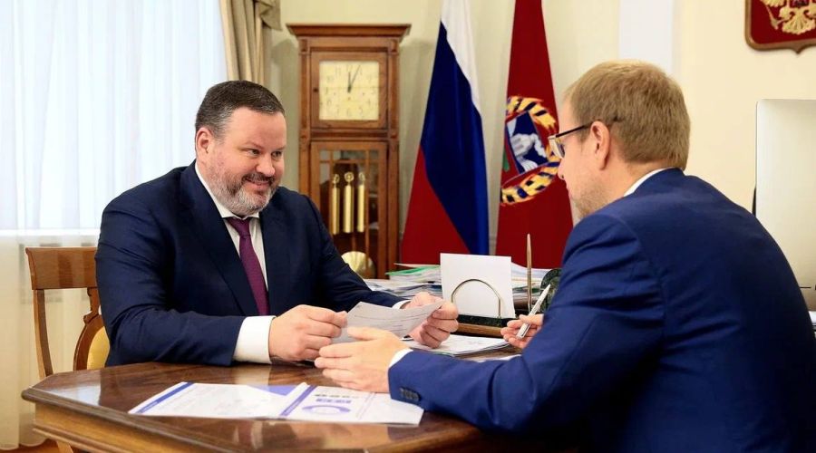 Алтайский губернатор обсудил с федеральным министром финансирование социальной сферы региона