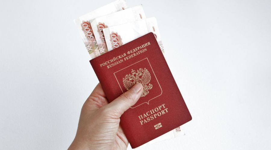 В Барнауле подозреваемый в сексуальном преследовании школьницы мигрант задержан за попытку дать взятку