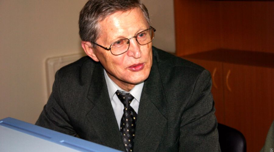 В Красноярске простятся с бывшим ректором Алтайского госуниверситета Валерием Мироновым