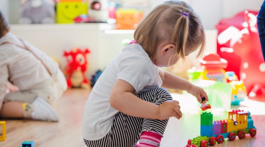 В Рубцовске возбудили уголовное дело о жестоком обращении с ребенком в детсаду