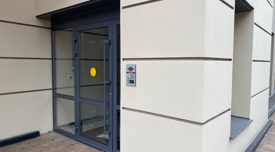 «Ростелеком» установил умные домофоны и видеонаблюдение в девяти жилых домах Барнаула