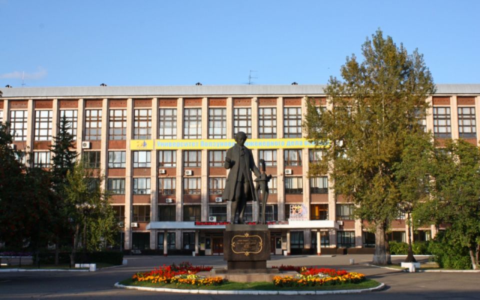 В алтайском «политехе» прокомментировали загадочную смерть заведующего лабораторией - Новости Банкфакс, 31.10.2025