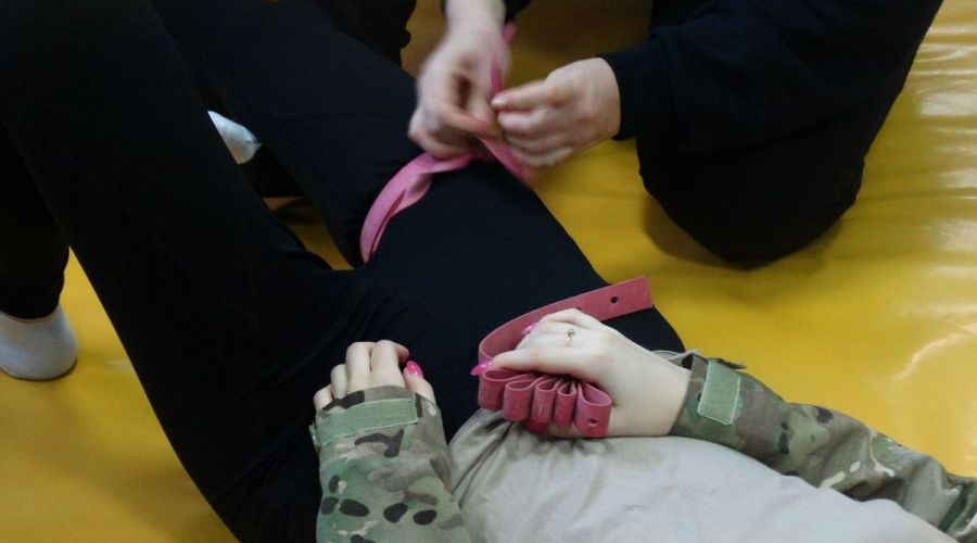 Депутат Алтайского Заксобрания Евгения Боровикова пополнила ряды «Боевых подруг» движения «Рокот»