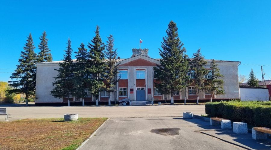 Волчихинские депутаты после затянувшейся паузы выбрали «опытного» главу района