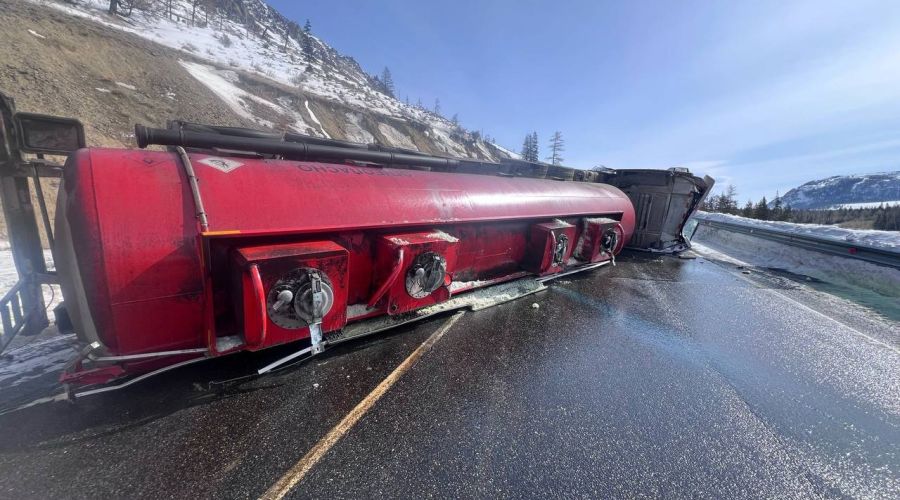 В Республике Алтай ввели локальный режим ЧС из-за разлива топлива