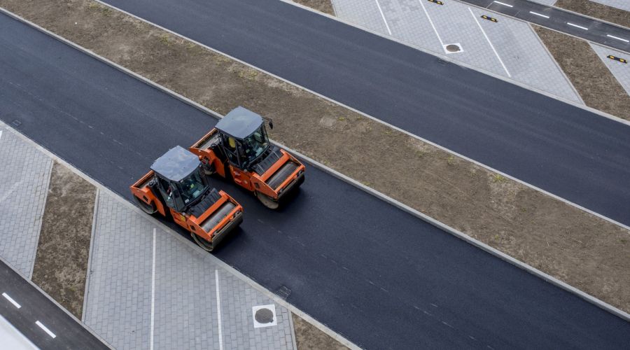 Мэрия Барнаула распределила дорожные контракты между многоопытными подрядчиками