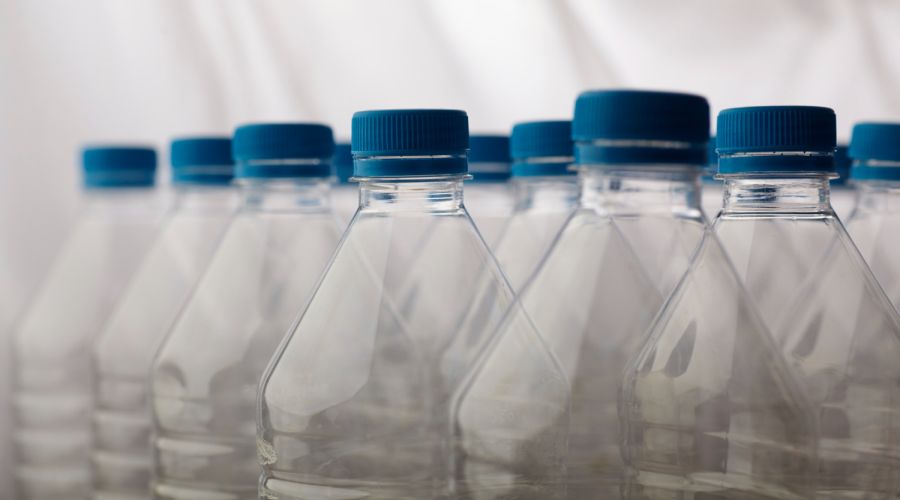 Власти Барнаула опровергли дефицит питьевой воды в магазинах