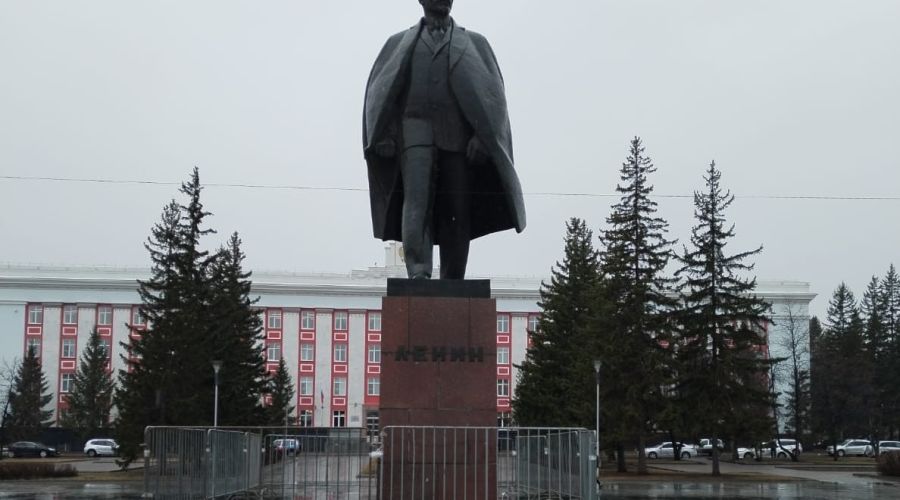 Памятник Ленину в центре Барнаула планируют отремонтировать
