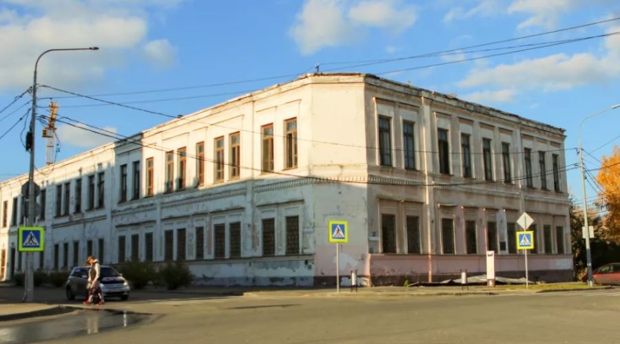 В Барнауле приватизировали здание бывшего военного госпиталя