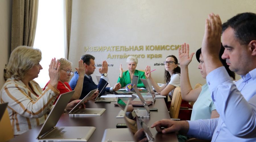Избирком обозначил число необходимых подписей для выдвижения кандидатов на довыборы в Алтайское Заксобрание