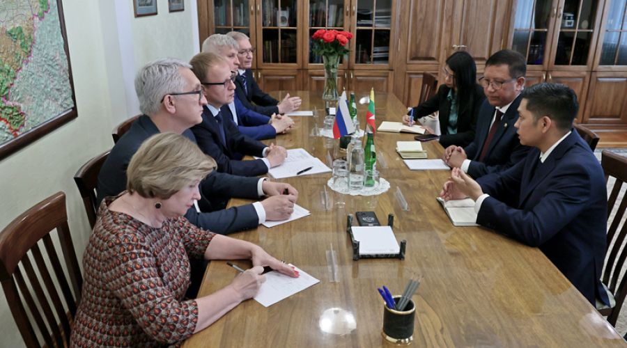 Алтайский губернатор увидел перспективы в сотрудничестве с Мьянмой