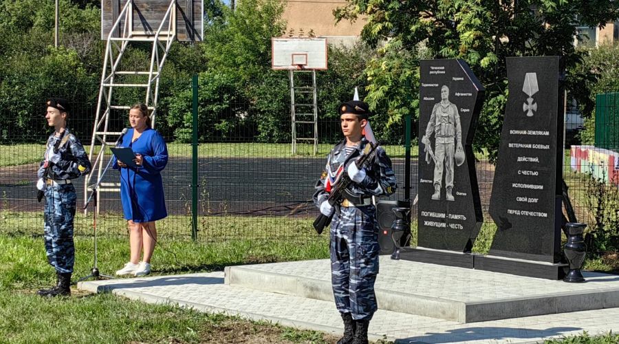 Алтайские социалисты присоединились к открытию мемориала воинам-землякам в поселке Сибирский