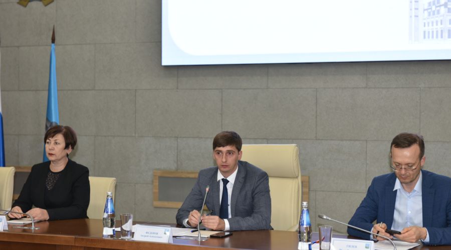 Мэрия Барнаула договаривается с застройщиками о бесплатном строительстве школ