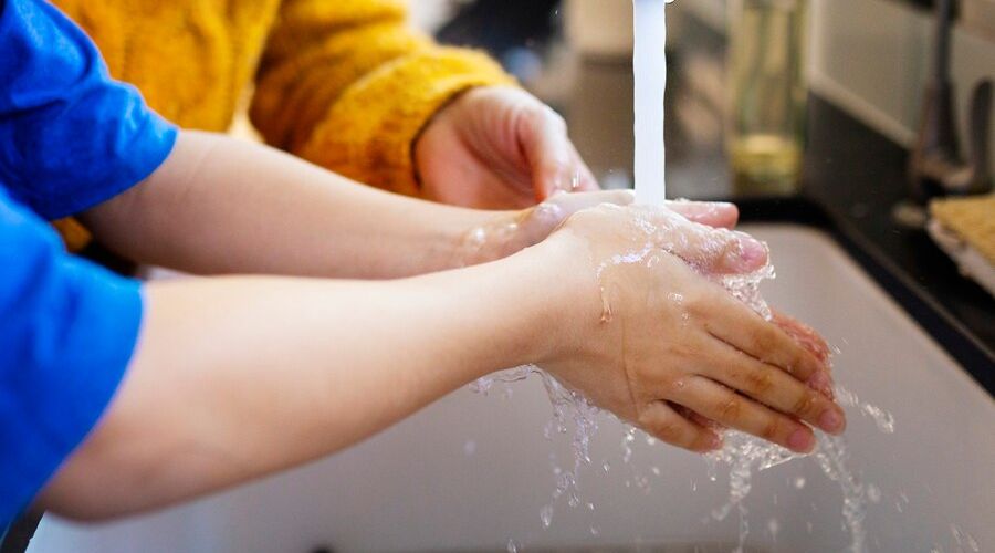 Стоимость водоснабжения для жителей алтайского села выросла в разы из-за бесхозных сетей