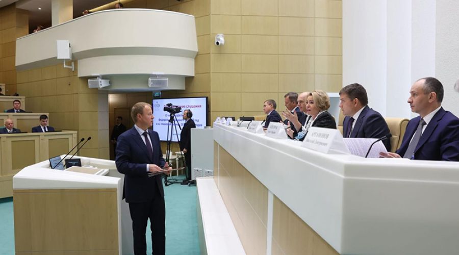 Губернатор Алтайского края поучаствовал в обсуждении федерального бюджета в Совфеде