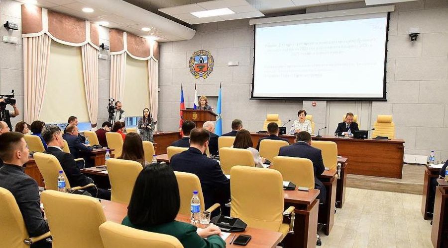 Барнаульская гордума приняла проект городского бюджета на 2025 год и ввела туристический налог