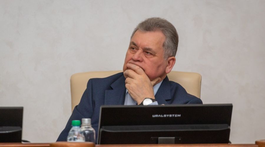 Глава алтайских единороссов высказался о скандале с директором лицея в Славгороде