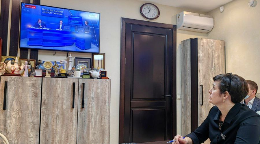 «Шесть месяцев, как один день»: в Республике Алтай прошла прямая линия с главой региона