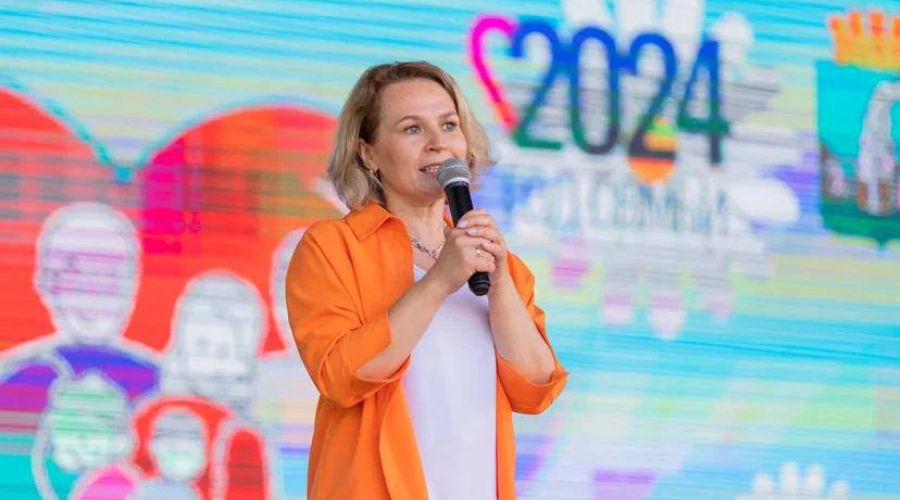 Алтайские студентки будут получать 100 тысяч рублей за беременность