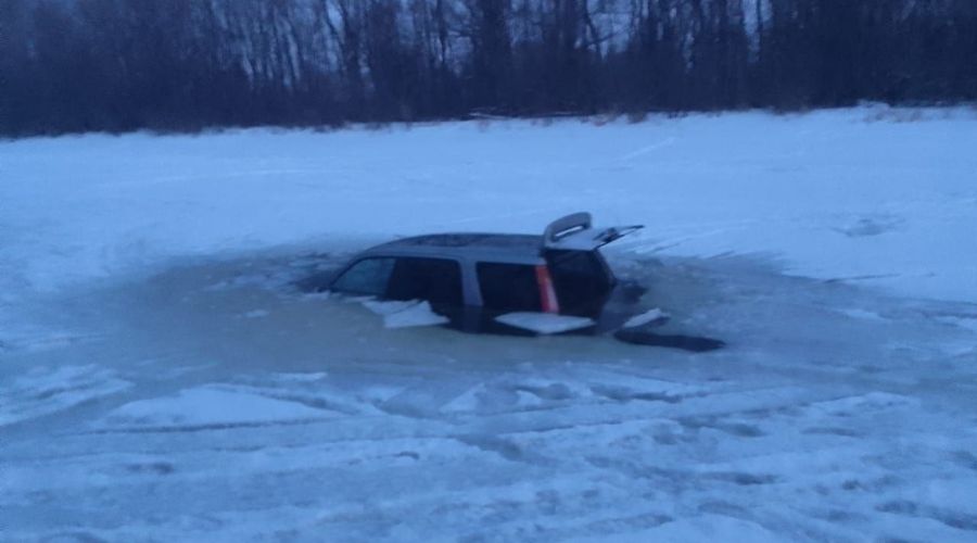 В Алтайском крае складывается критическая ситуация с ледовыми переправами из-за теплой зимы