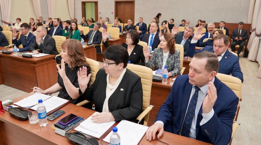 Депутаты Гордумы на последней сессии года приняли Генплан Барнаула