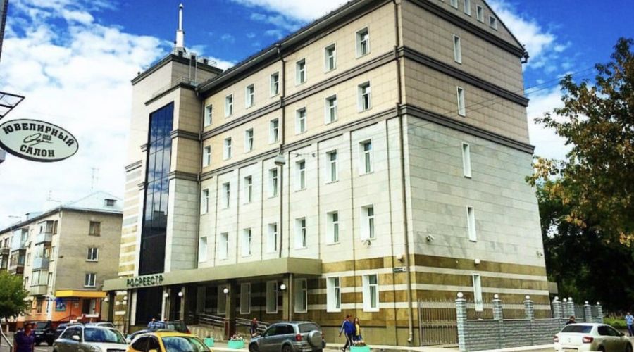 Замена паркета и обоев в офисе алтайского ведомства обойдется бюджету в 10 млн рублей