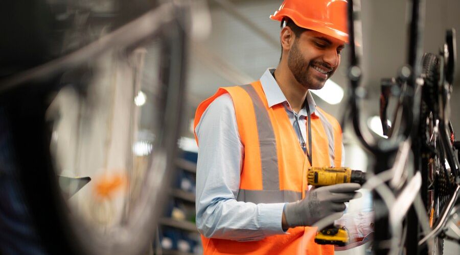 Власти Алтайского края констатировали сокращение числа иностранных рабочих в промышленности