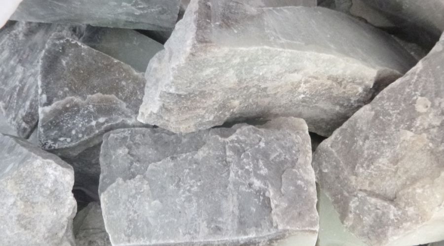 Алтайские таможенники пресекли контрабанду нефрита на 60 млн рублей