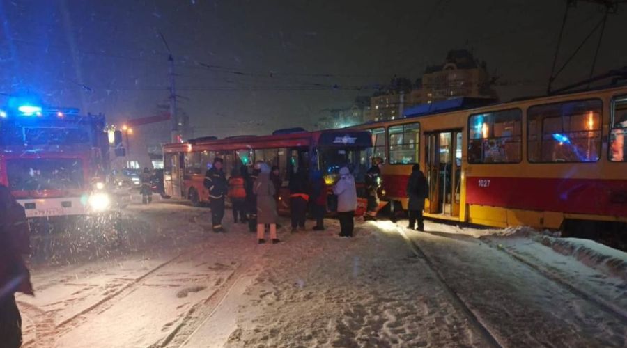 Глава СКР поручил возбудить уголовное дело по факту ДТП с участием автобуса и трамвая в Барнауле (обновлено)