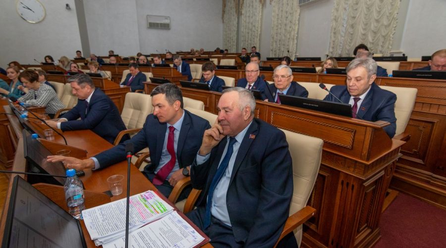 Будущий состав Алтайского Заксобрания может измениться минимум на треть