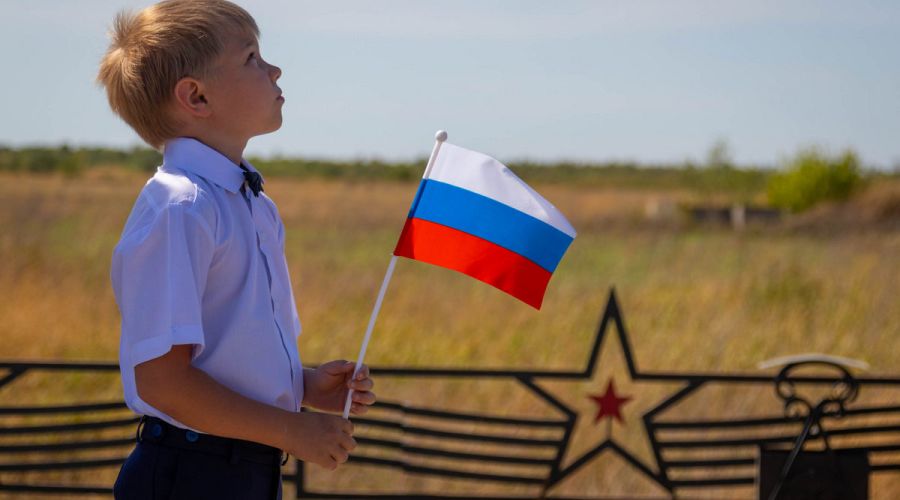 «Все ждем хорошего конца»: жители Алтайского края поделились смешанными чувствами в годовщину начала СВО