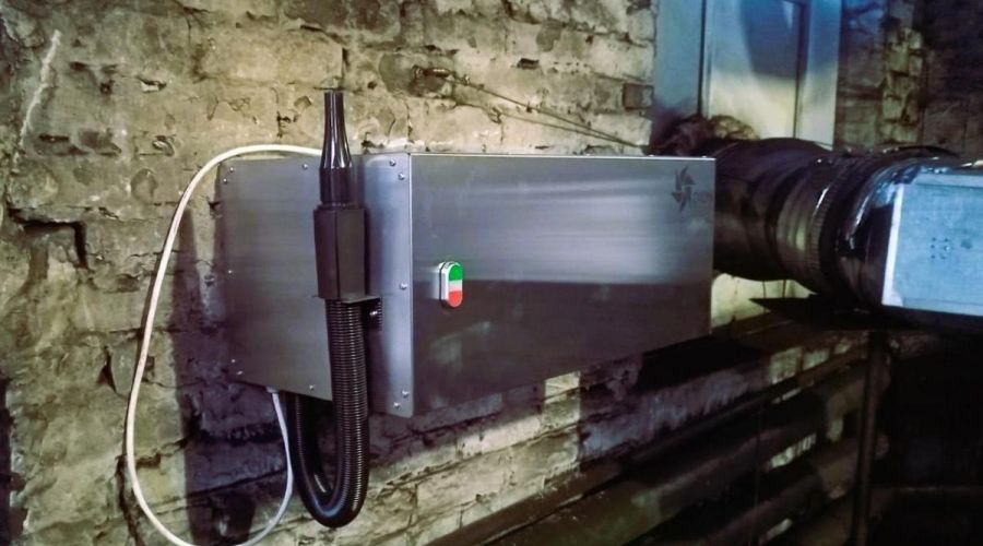 На рубцовской ЮТС установили станции обеспыливания спецодежды