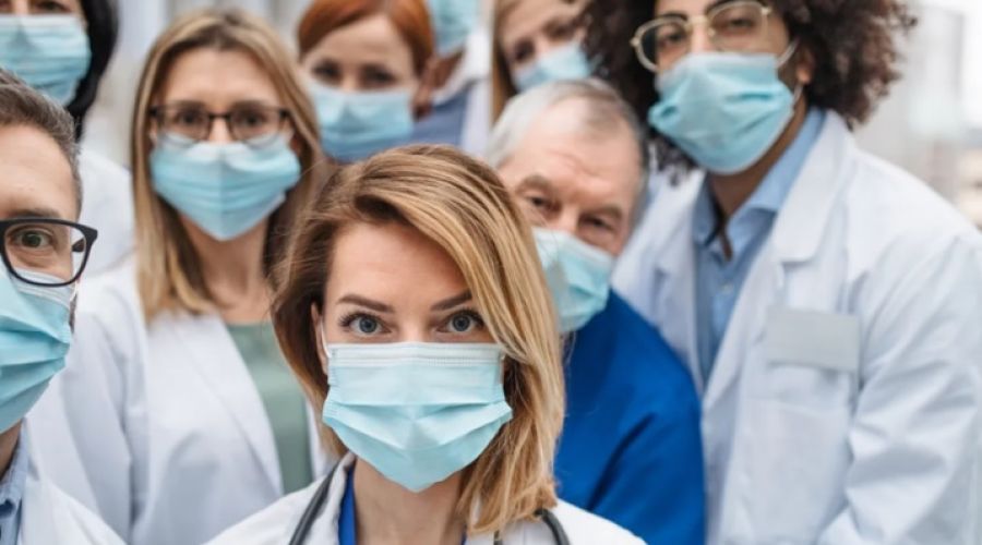 В Алтайском крае не хватает более 2 тысяч врачей и медсестер