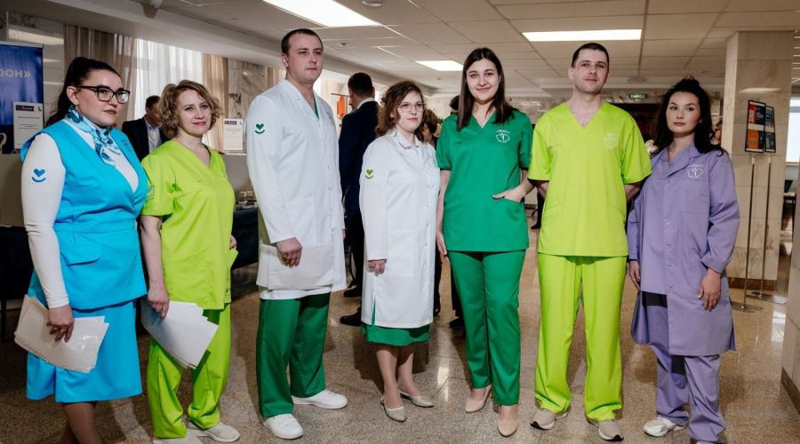 В больницах Алтайского края введут дифференциацию по цвету халатов