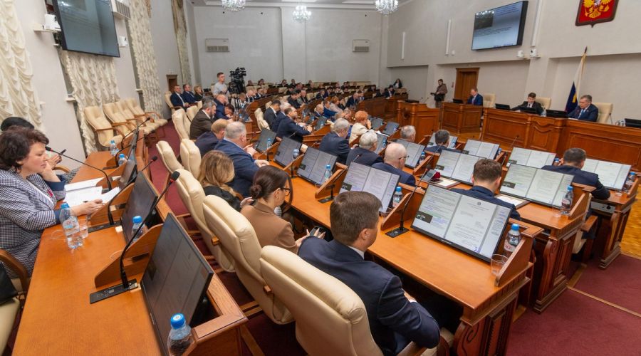Видеоигры, семеноводческие зоны и мунокруга: алтайские депутаты готовятся к апрельской сессии