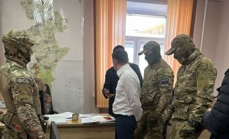 Задержание чиновника в Алтайском крае по подозрению в получении взятки от местного риелтора