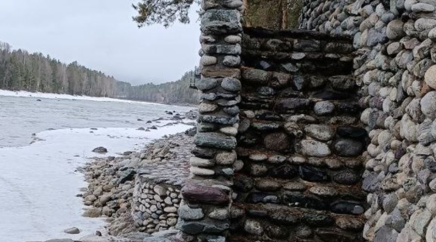 Берега попутали: судьба алтайского «Версаля» оказалась под вопросом из-за отсутствия разрешения