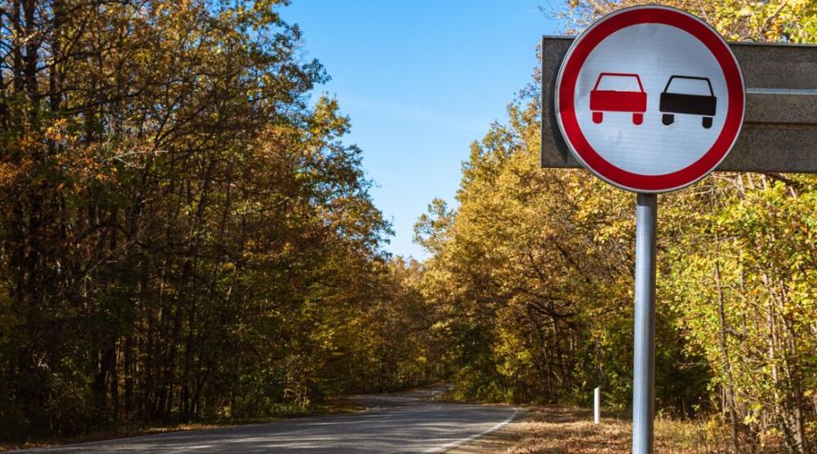 В Шелаболихинском районе ограничили движение транспорта из-за размытой дороги (обновлено)