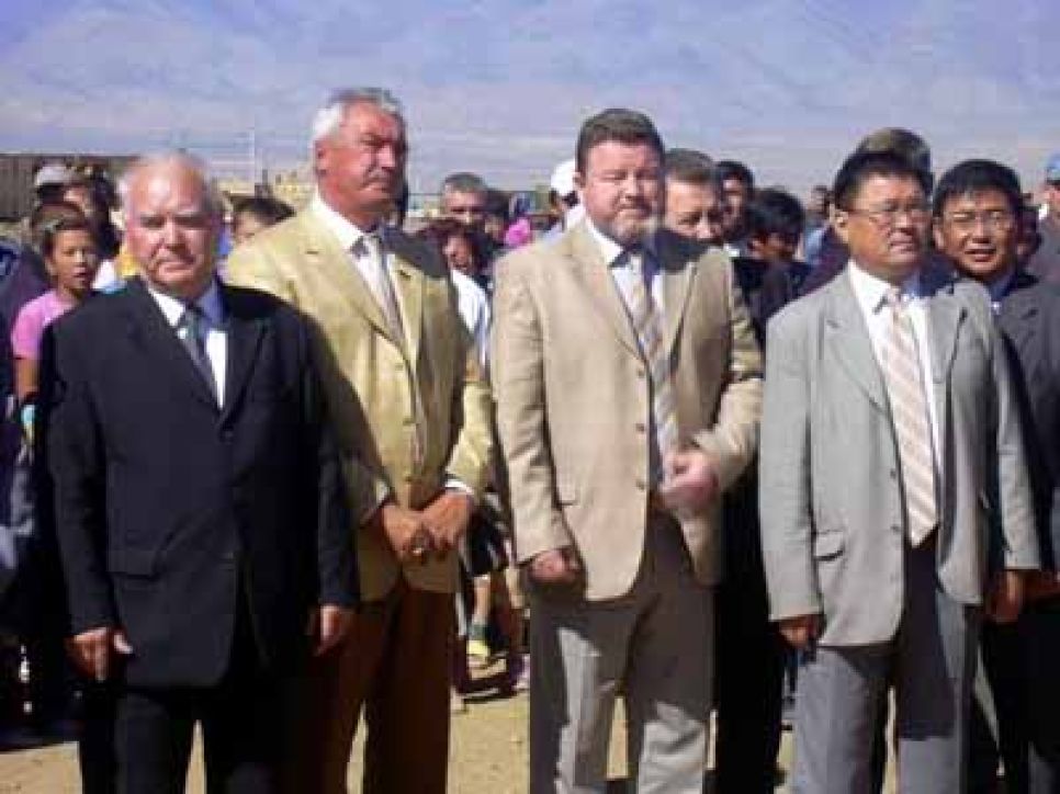 Сенатор ралиф сафин открыл новый микрорайон в разрушенном
землетрясением селе новый бельтир.