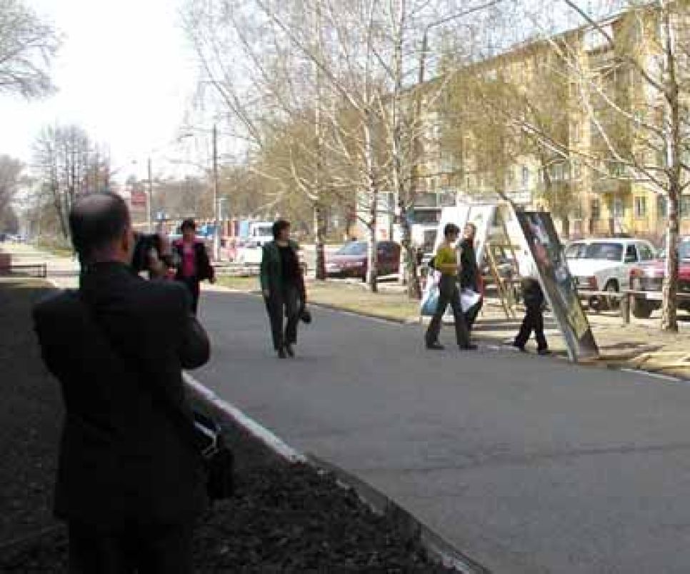 Председатель Союза журналистов Алтая напал на пикет против
депутата Рыжкова, сообщает доверенный журналист кремлевских
пиарщиков.