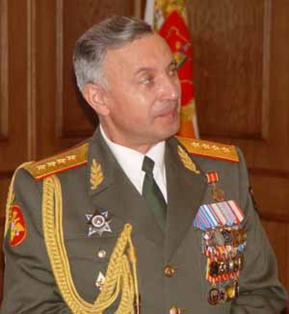 Командующему войсками СибВО присвоено воинское звание
"генерал армии".