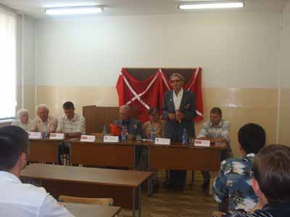 В Алтайском крае снова появились
"Наши" - пока еще в форме их сторонников.
