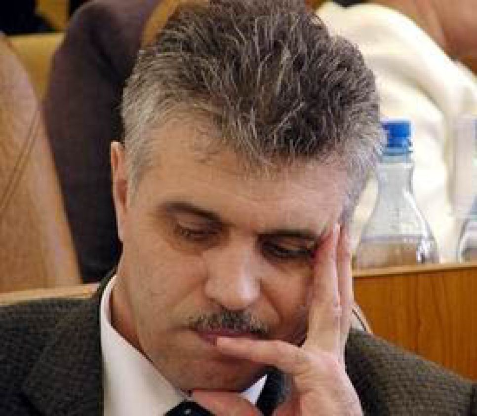 Заместителями нового главы республики Алтай Александра
Бердникова станут бывшие заместители Сурикова и Евдокимова -
Сергей Тевонян и Михаил Козлов.