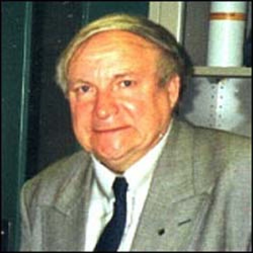 ФСБ возбудило уголовное дело против известного профессора-химика
из Новосибирского Академгородка, подозреваемого в разглашении
гостайны: 65-летнему маститому ученому грозит до 4 лет лишения
свободы.