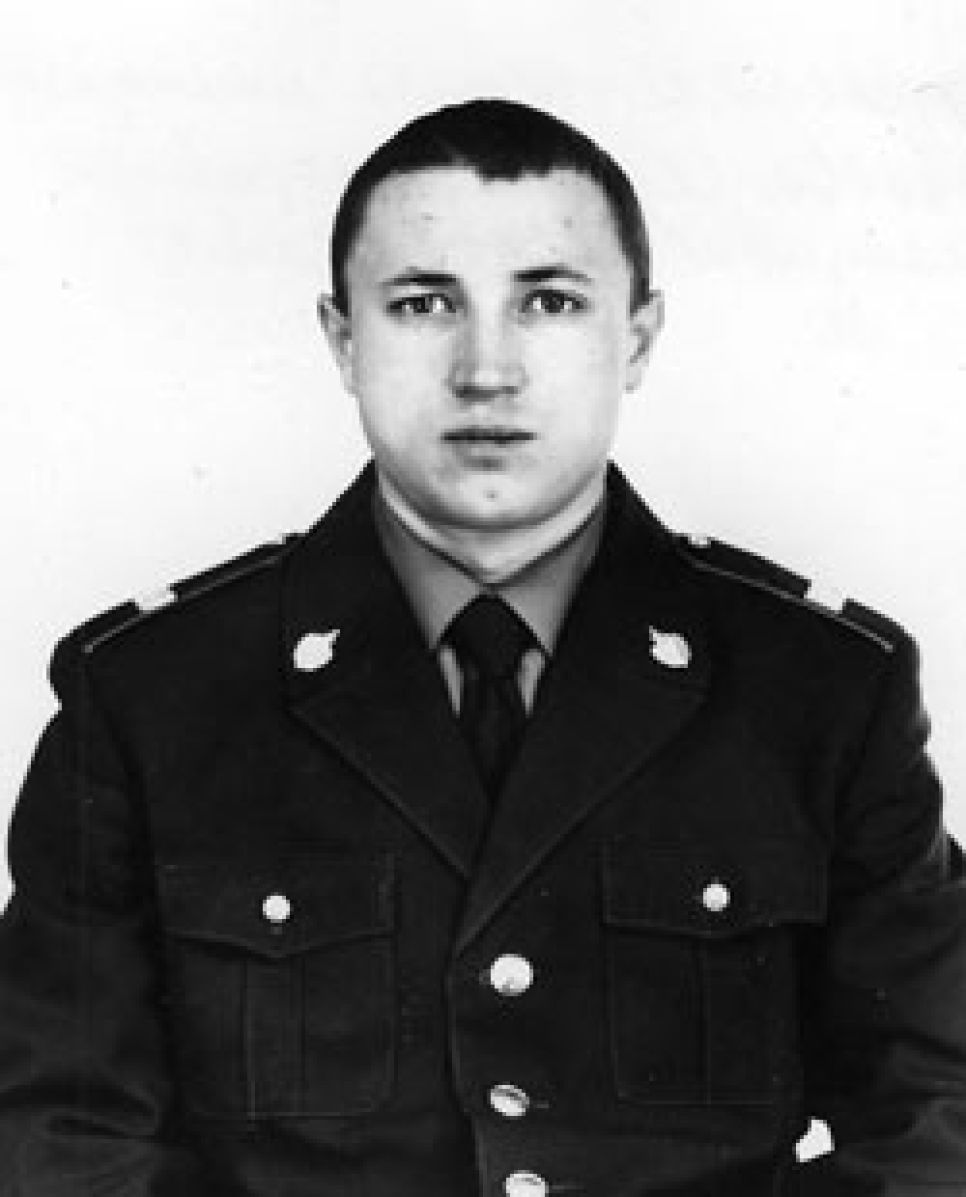 Биографии и фотографии погибших в Ингушетии алтайских
милиционеров.